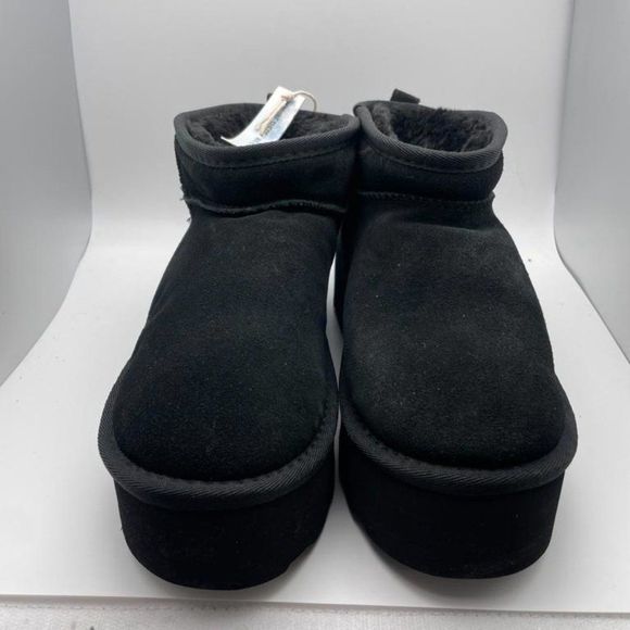 CUSHIONAIRE Women's COZY Genuine Suede pull on platform boot BLACK 7.5W - Picture 3 of 6